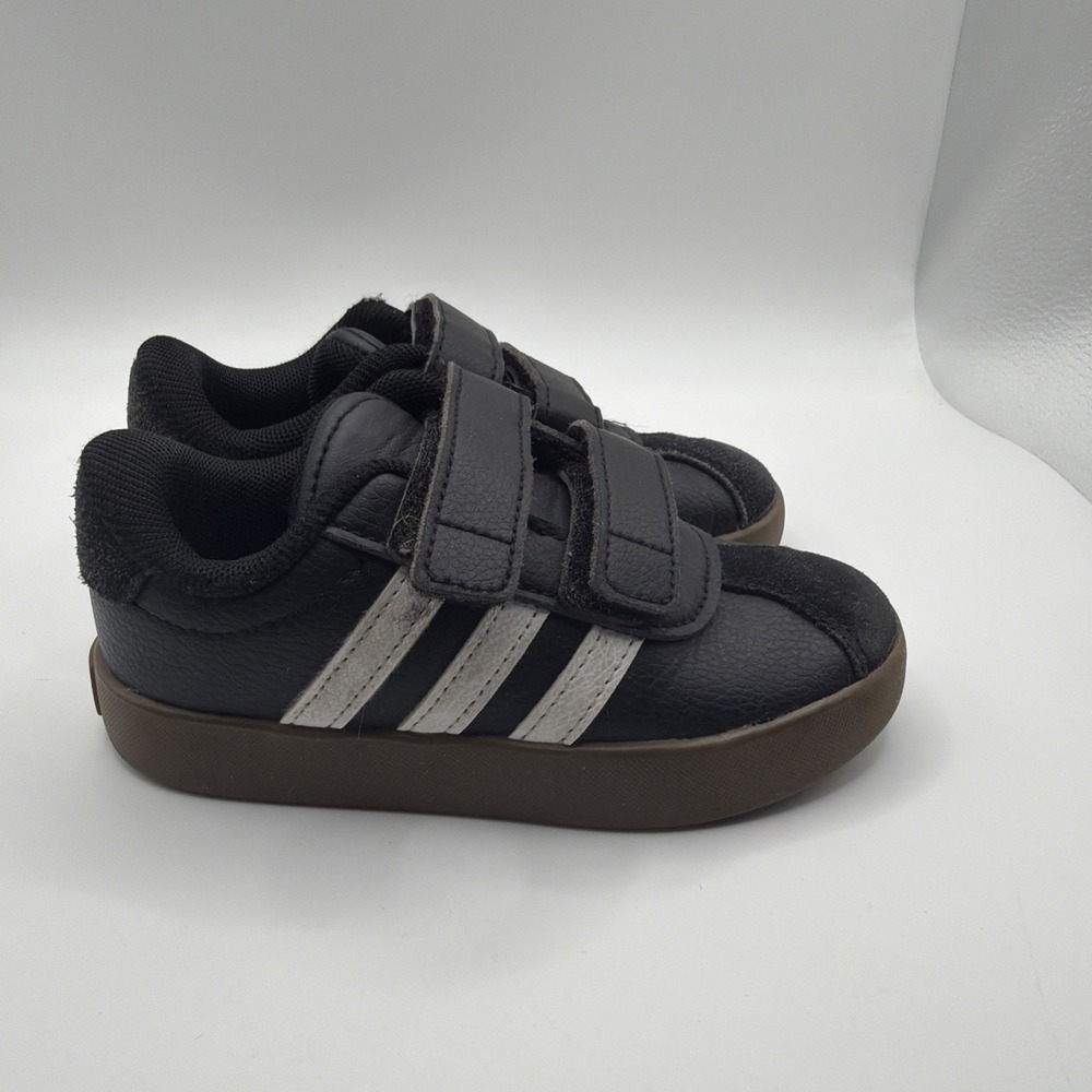 adidas Kids Size 8 Black Hook Loop Sneakers Gum Sole Toddler Shoes